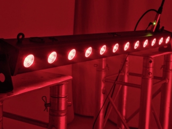 Eurolite Led BAR-12 QCL RGBW